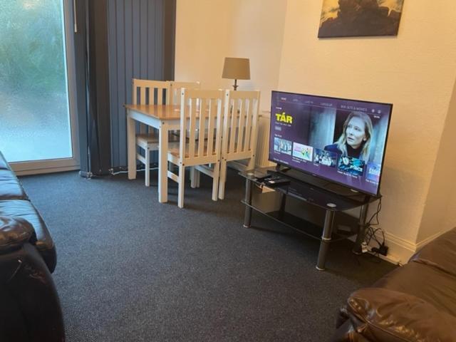 5 Bed 5Mins From Wembley Stadium 런던 외부 사진